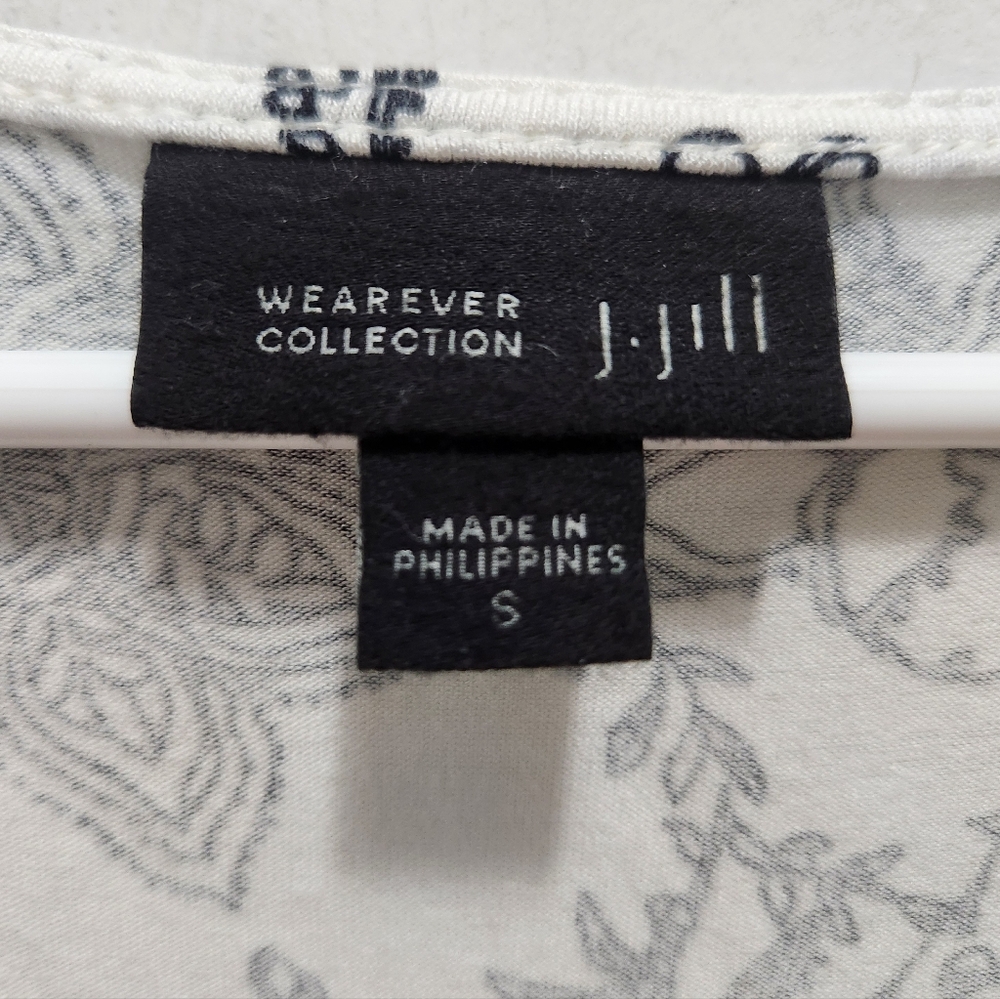 J JILL Wearever Black White Contrast Floral Scoop Neck Tunic Size Small S - Picture 2 of 5